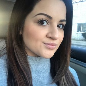 Meet your Posher, Christina